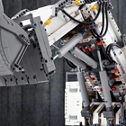 Zestaw klocków LEGO Technic Koparka Liebherr R 9800 4108 elementów (42100) - obraz 7
