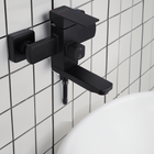 Смеситель настенный Kroner KRP Edelstahl Kubus SCH060 черный матовый с лейкой для ручного душа