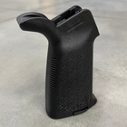 Рукоятка пістолетна Magpul MOE® Grip - AR15 / M4 (MAG415), колір Чорний - зображення 5