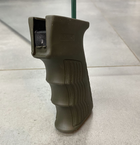 Рукоятка пистолетная для AK 47/74, прорезиненная GRIP DLG-098, цвет Олива, с отсеком для батареек - изображение 4