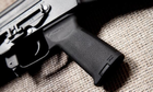 Рукоятка пистолетная Magpul MOE для Сайги (охот. верс.). Цвет: черный - изображение 2