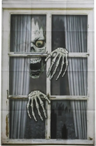 Декорація на Геловін Joker Window Decoration Skull and Hands 120 x 80 см (7393616494114) - зображення 1