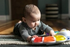 Ігрова панель Baby Einstein Glow and Discover Light Bar (0074451110830) - зображення 5
