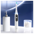 Електрична зубна щітка Oral-B iO Series 6 White (4210201427407) - зображення 4