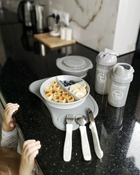 Набір столових приборів Twistshake Learn Cutlery Stainless Steel 12 м + Pastel Grey для дітей 3 шт (7350083122148) - зображення 3