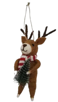 Ozdoba choinkowa Det Gamle Apotek Wool Christmas Ornament Standing deer 14 cm (17761851) - obraz 1