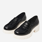 Loafersy damskie Cropp 5608N-01X 38 24.5 cm Czarne (5904684588159) - obraz 2