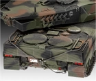 Prefabrykowany model repliki Revell Czołg Leopard 2 A6M+ poziom 5 skala 1:35 (4009803033426) - obraz 4