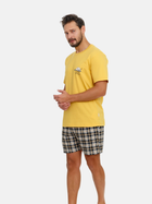 Piżama (koszulka + szorty) męska z bawełny Doctor Nap PMB.5153 L Zółta (5903622069095) - obraz 3