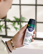 Pianka do golenia Nivea Men Sensitive Pro Ultra-Calming Shaving Foam z olejem z nasion konopnych 200 ml (5900017080598) - obraz 3
