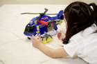 Функційний вертоліт Dickie Toys Служба порятунку з лебідкою зі звуком та світловими ефектами 36 см (203307002) - зображення 11