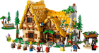 Zestaw klocków Lego Disney Chatka Królewny Śnieżki i siedmiu krasnoludków 2228 elementów (43242) - obraz 2