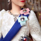 Лялька Mattel Barbie Signature Queen Elizabeth 38 см (0194735006656) - зображення 5
