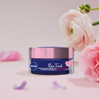 Набір для догляду за обличчям Nivea Rose Elegance Денний крем 50 мл + Нічний крем 50 мл + Косметичка (9005800363561) - зображення 8