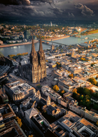 Puzzle Ravensburger Landscapes Cologne Cathedral 70 x 50 cm 1000 elementów (4005556159956) - obraz 3
