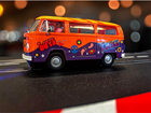 Auto Carrera Digital 132 VW Bus T2b Peace and Love (4007486310957) - obraz 3