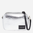 Torebka crossbody damska mała Calvin Klein K60K611835-0GN Szara (8720109146349) - obraz 1