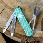 Складаний ніж-брелок VICTORINOX Classic Alox Minty Mint 5 функцій 4 см, нержавіюча сталь X50CrMoV15