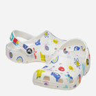 Chodaki dziecięce dla dziewczynki Crocs Classic Doodle Print Clog T 210357-94S 23-24 Białe (196265775941) - obraz 4