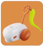 Игрушка мышка для котов подвижная машинка с перьям Drift Pet Toy Car EG-611 Оранжевая