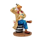 Статуэтка подарочная из полистоуна Veronese Клоун со свинкой 14 см 172296