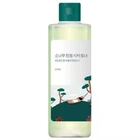 Тонер для обличчя заспокійливий з екстрактом голок сосни Pine Calming Cica Toner 250 ml Round Lab