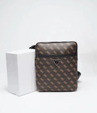 Мужской мессенджер Guess коричневый.