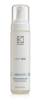 Ніжна очищувальна пінка Dr Kadir з вітамінами E+C для жирної шкіри Light E+C Gentle Cleansing Foam 200 мл