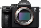 Фотоапарат Sony Alpha A7 III body (ILCE7M3B.CEC)