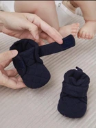 М'які пінетки "Toesies" для малюків з липучкою та протиковзкою підошвою (довжина устілки 12 см) (6-12 місяців) темно-синій (KS1055)